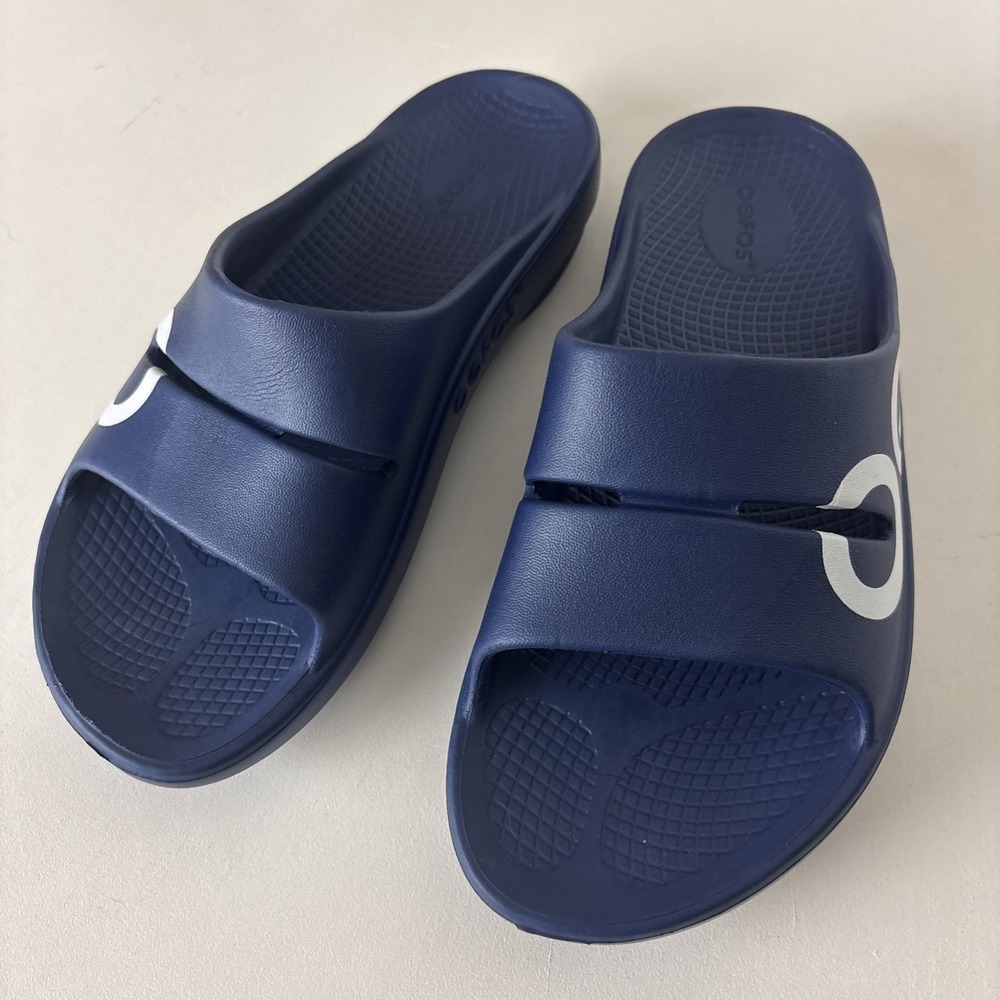 OOFOS Mens OOahh Slide Sandal Navy/White Size Mens 7 Womens 9